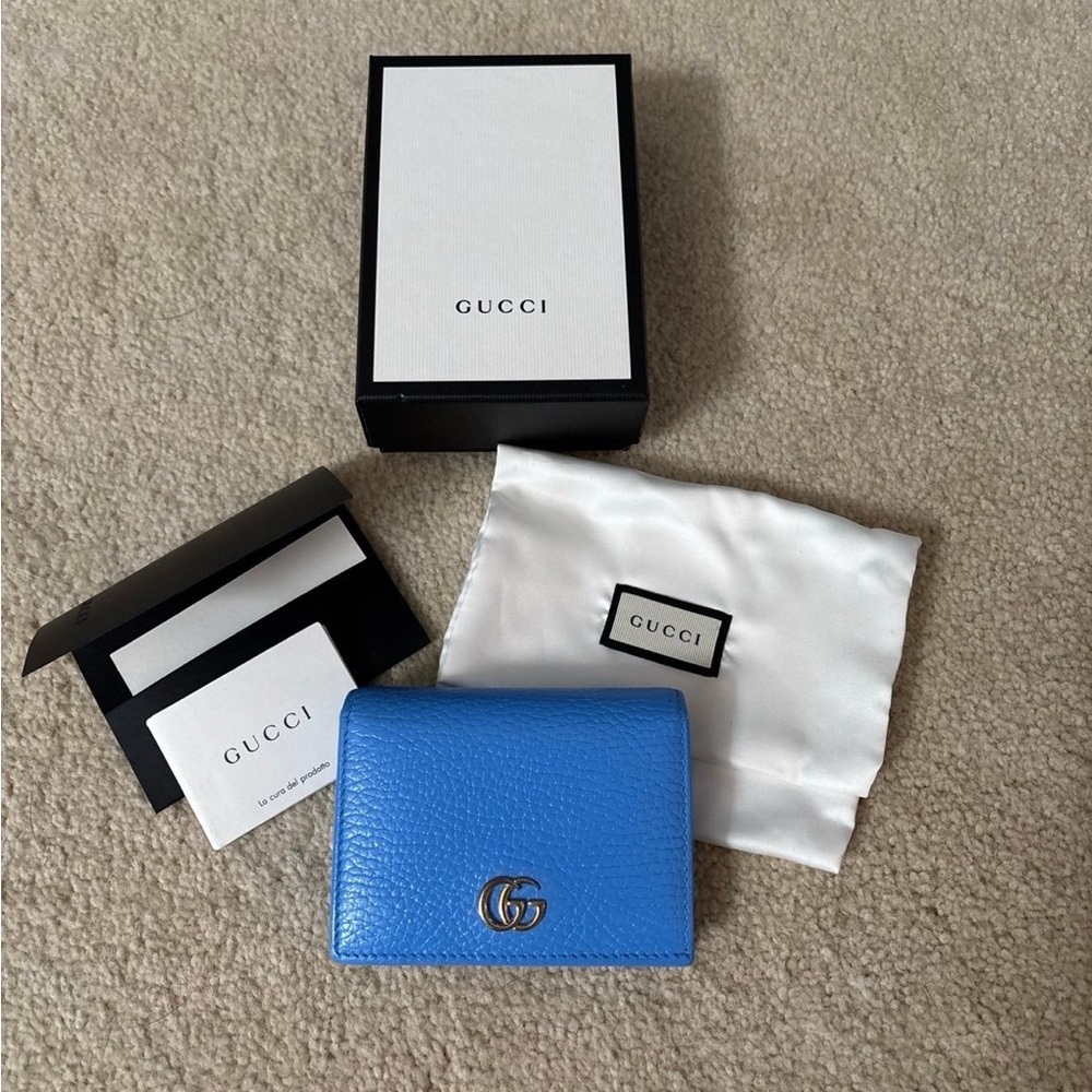 GUCCI GG MARMONT BIFOLD WALLET EUC   Blue LEATHER